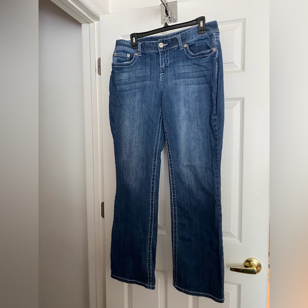 Maurices Curvy Jeans 9/10 Regular